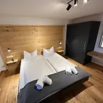 Bergstaetter Hof ايمنستادت ام الغو