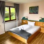 Bergstaetter Hof ايمنستادت ام الغو
